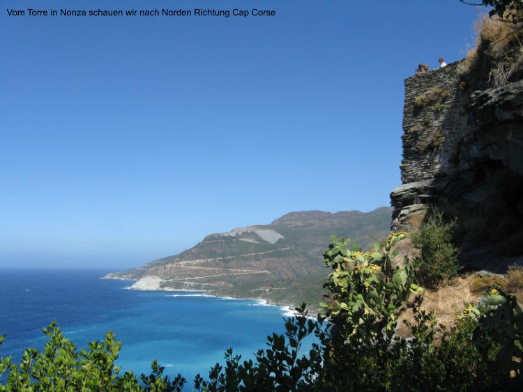 Vom Torre in Nonza schauen wir nach Norden Richtung Cap Corse