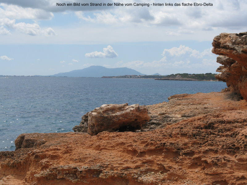 Noch ein Bild vom Strand in der Nhe vom Camping - hinten links das flache Ebro-Delta